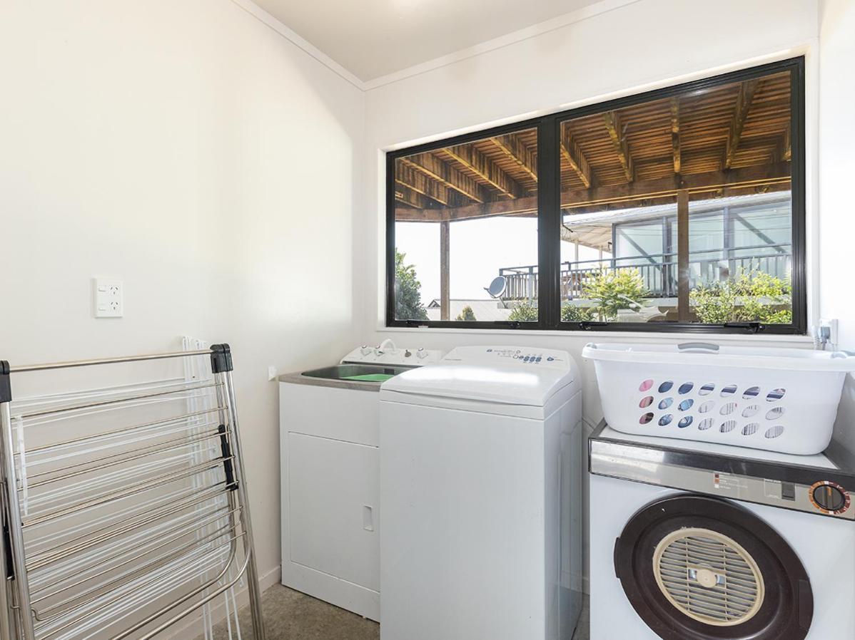 Kawau Vista - Snells Beach Holiday Home エクステリア 写真